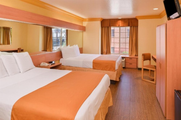 H3 Inn & Suites - LAX Airport - Los Angeles image 10